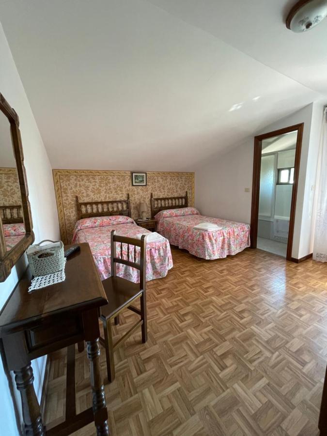 Hostal Restaurante Luz De Luna Віланова-де-Ароуса Екстер'єр фото