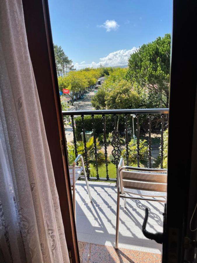 Hostal Restaurante Luz De Luna Віланова-де-Ароуса Екстер'єр фото